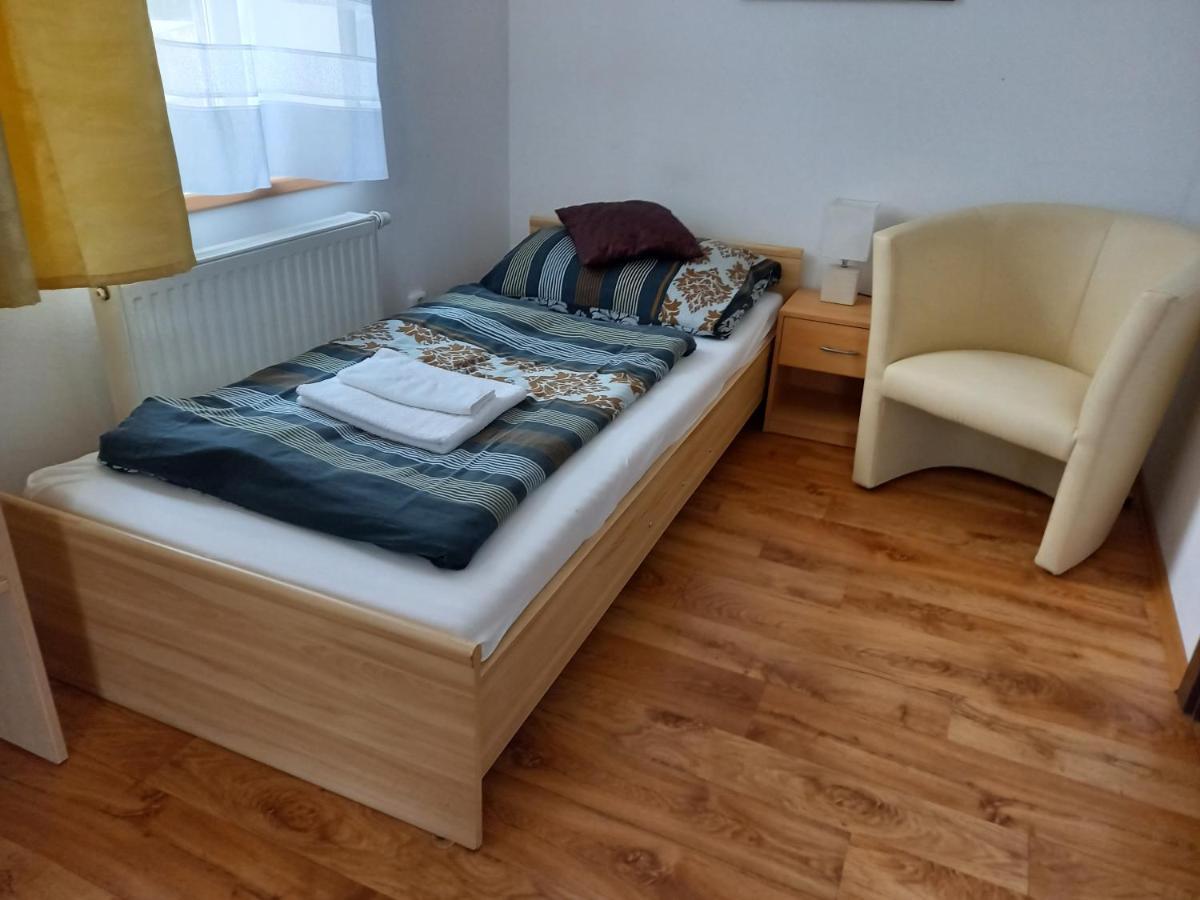 Apartman Bara เชสกี้ครุมลอฟ ภายนอก รูปภาพ